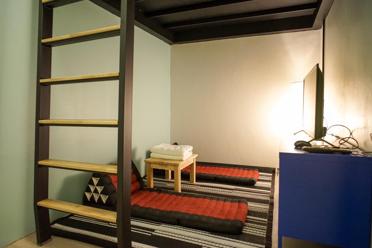 בנגקוק Bunny Burrow Hostel מראה חיצוני תמונה
